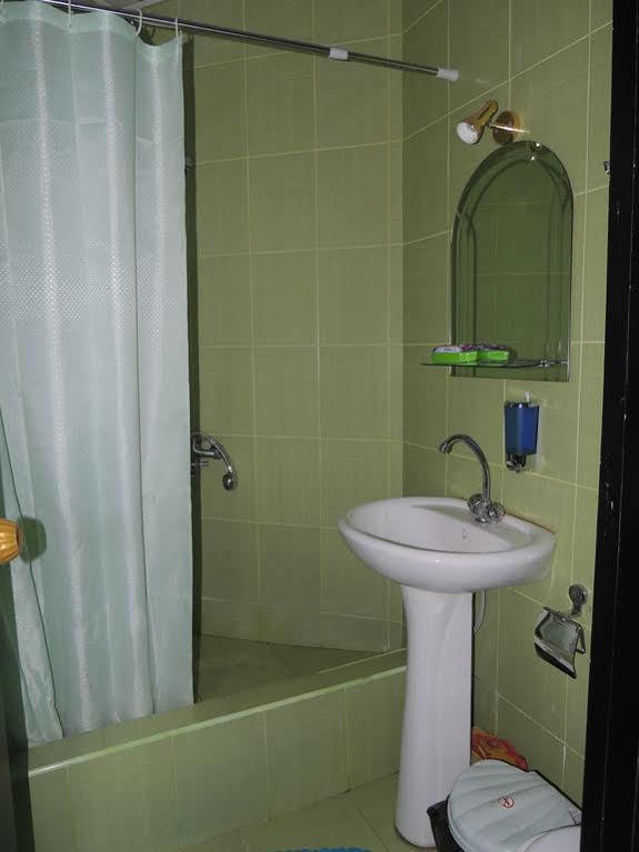 Visit Hotel 第比利斯 外观 照片