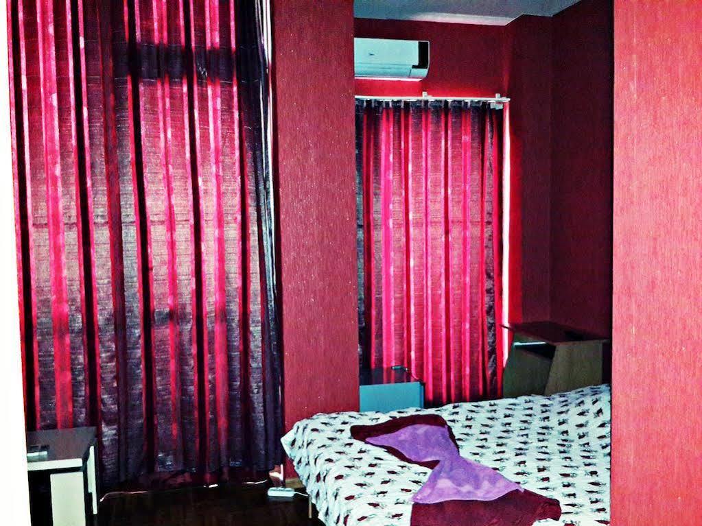 Visit Hotel 第比利斯 外观 照片