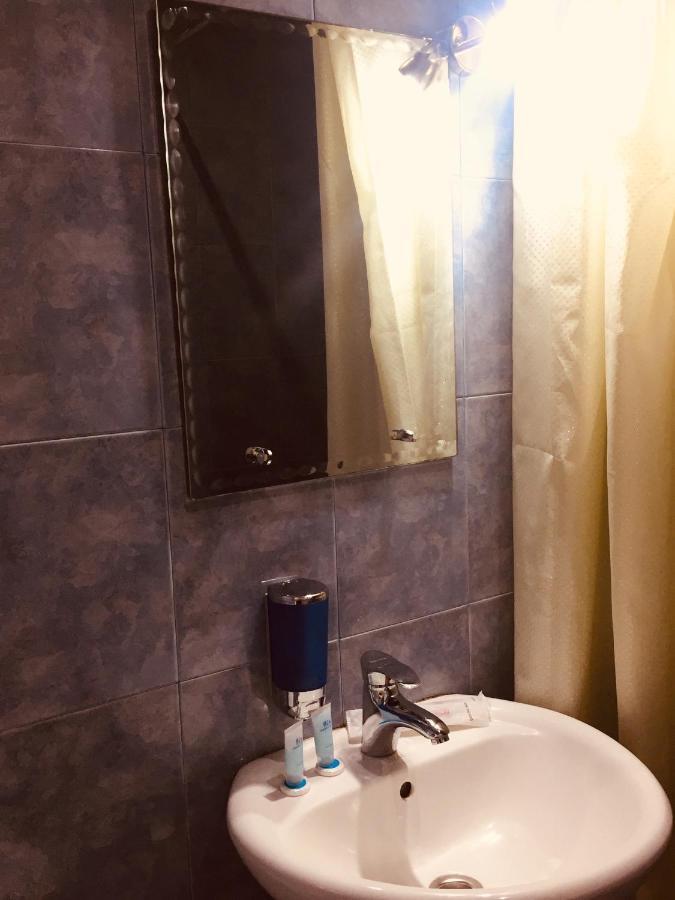 Visit Hotel 第比利斯 外观 照片